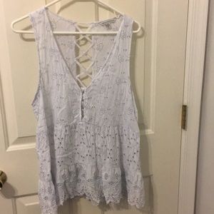 Women’s American Eagle eyelet tank